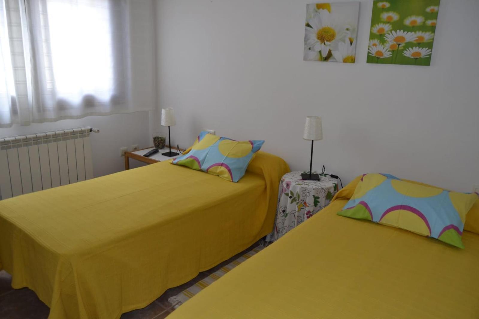 Rooms Peregrinos B Casa Alicia Rosal Bagian luar foto