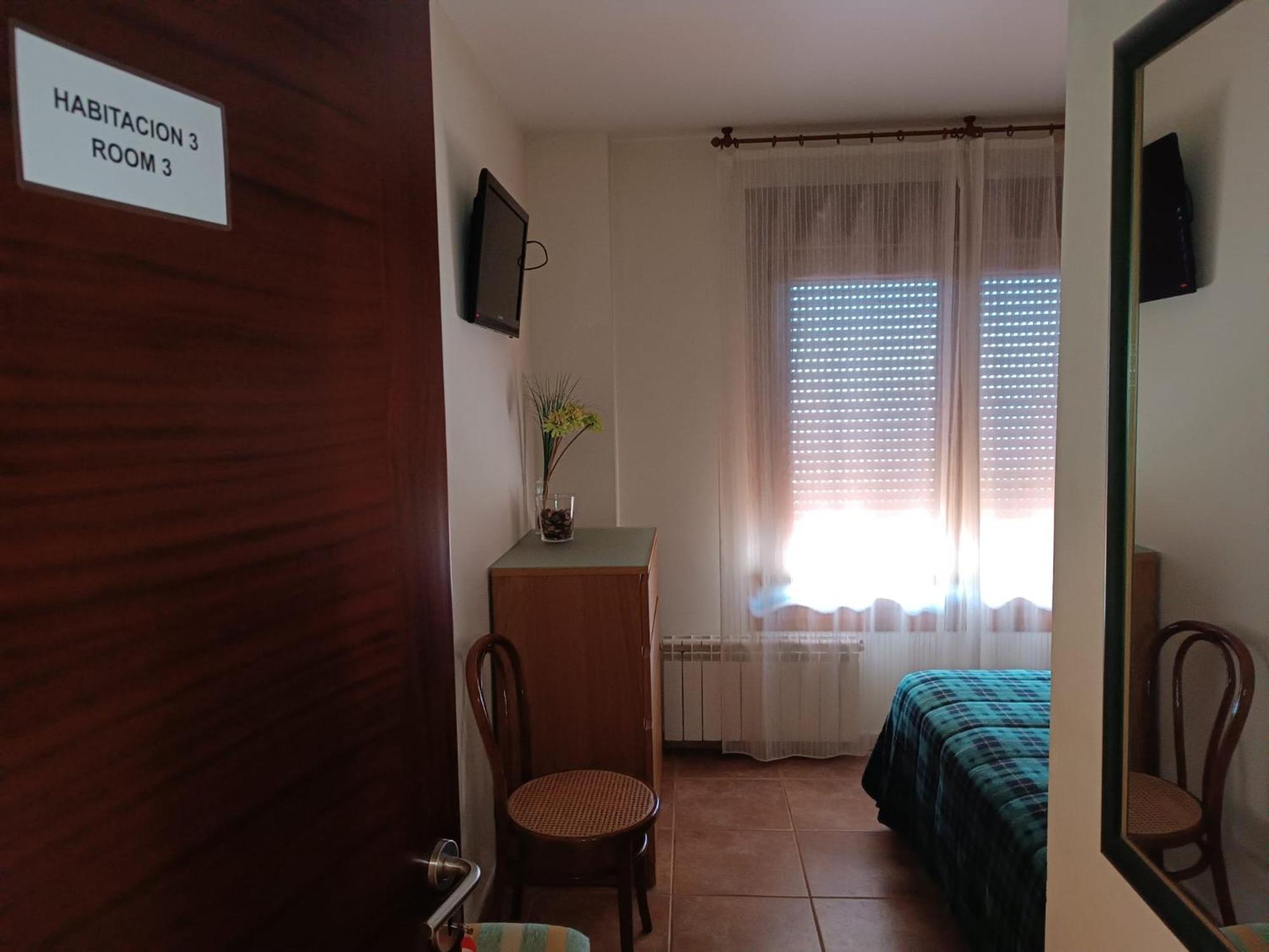Rooms Peregrinos B Casa Alicia Rosal Bagian luar foto